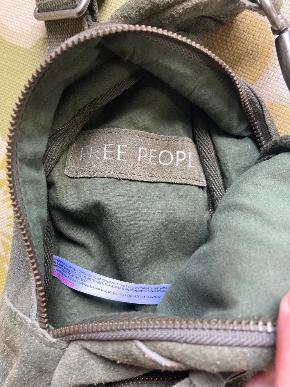 Free People Suede Hudson sling bag - Picture 2 of 4
